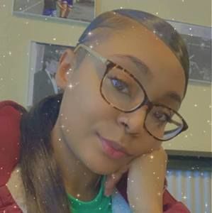 Meet your Posher, Sharnika